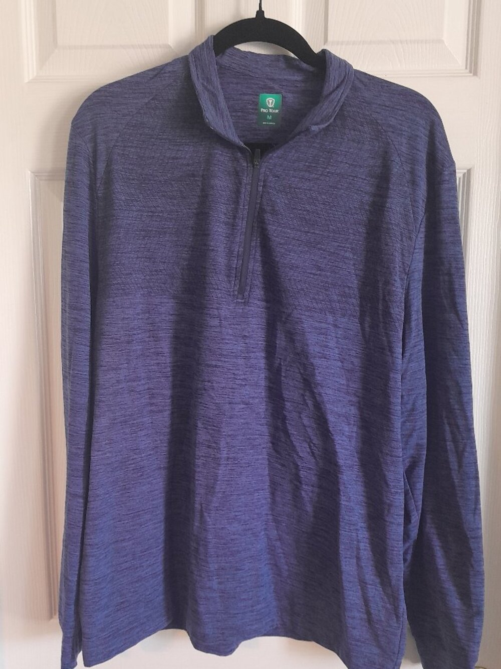 Pro Tour Pullover, sz M (looks purple, it's blue)